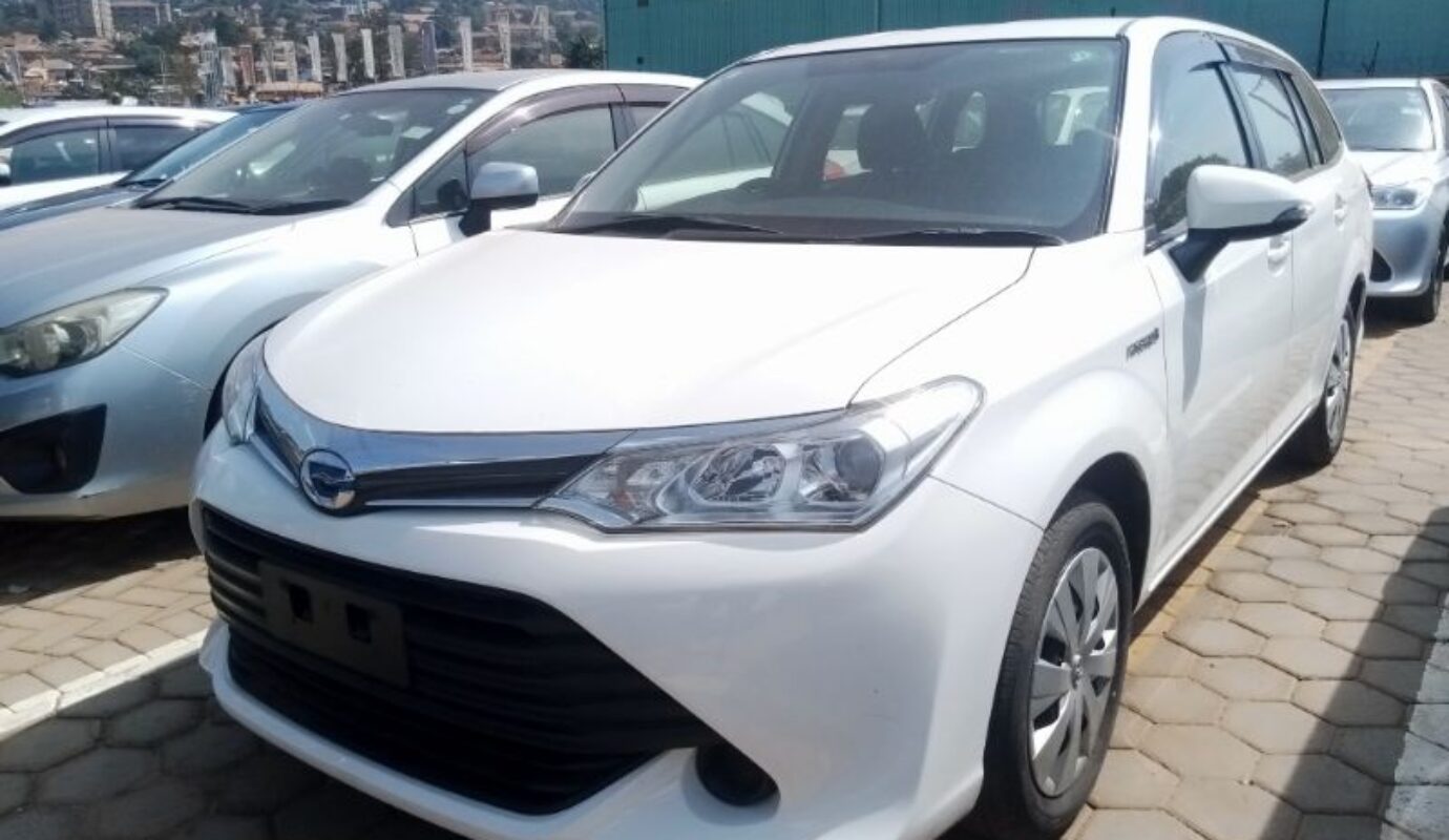 Toyota Fielder Hybrid