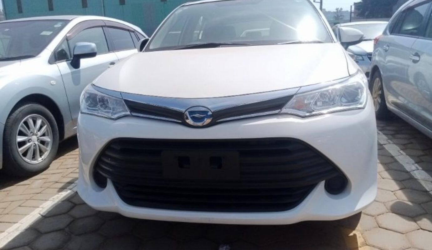 Toyota Fielder Hybrid