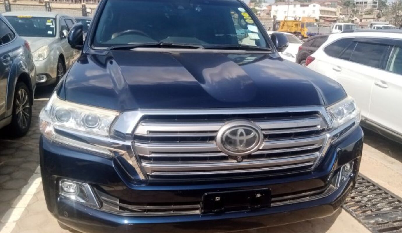 Toyota Land cruiser V8