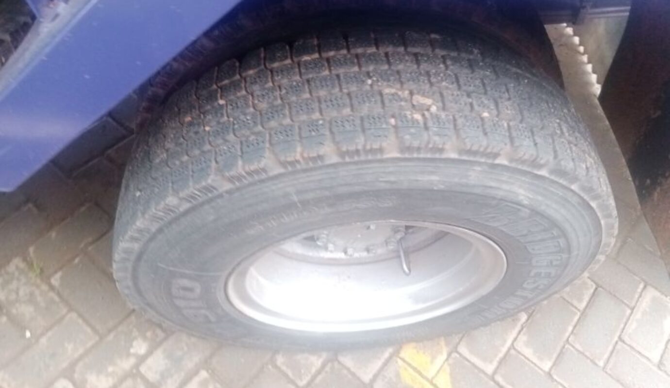 Isuzu Forward Juston