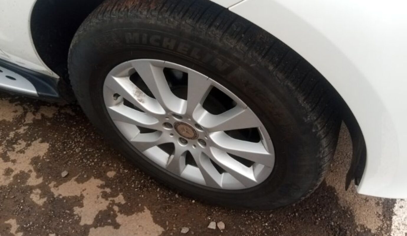 Mercedes Benz GLE350d