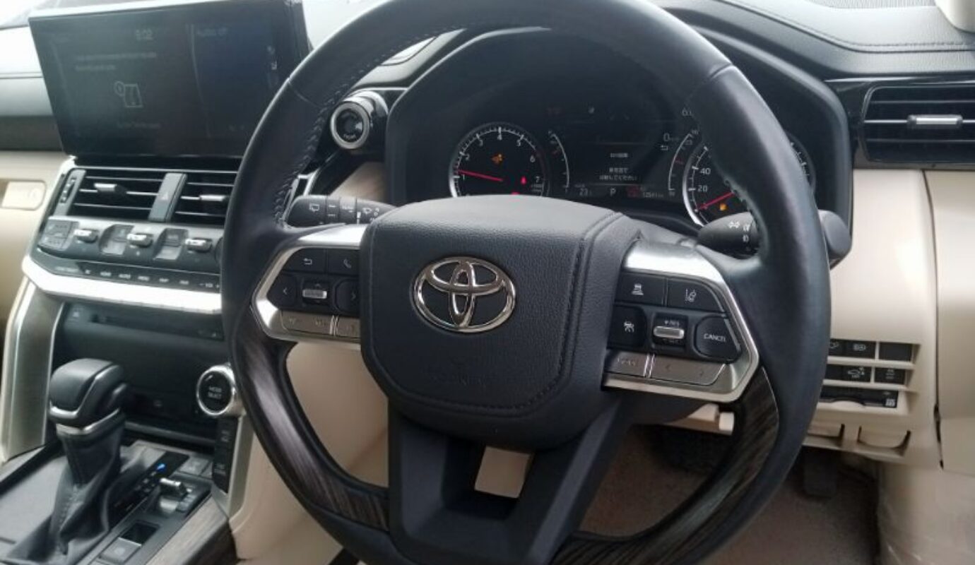 Toyota Land cruiser ZX