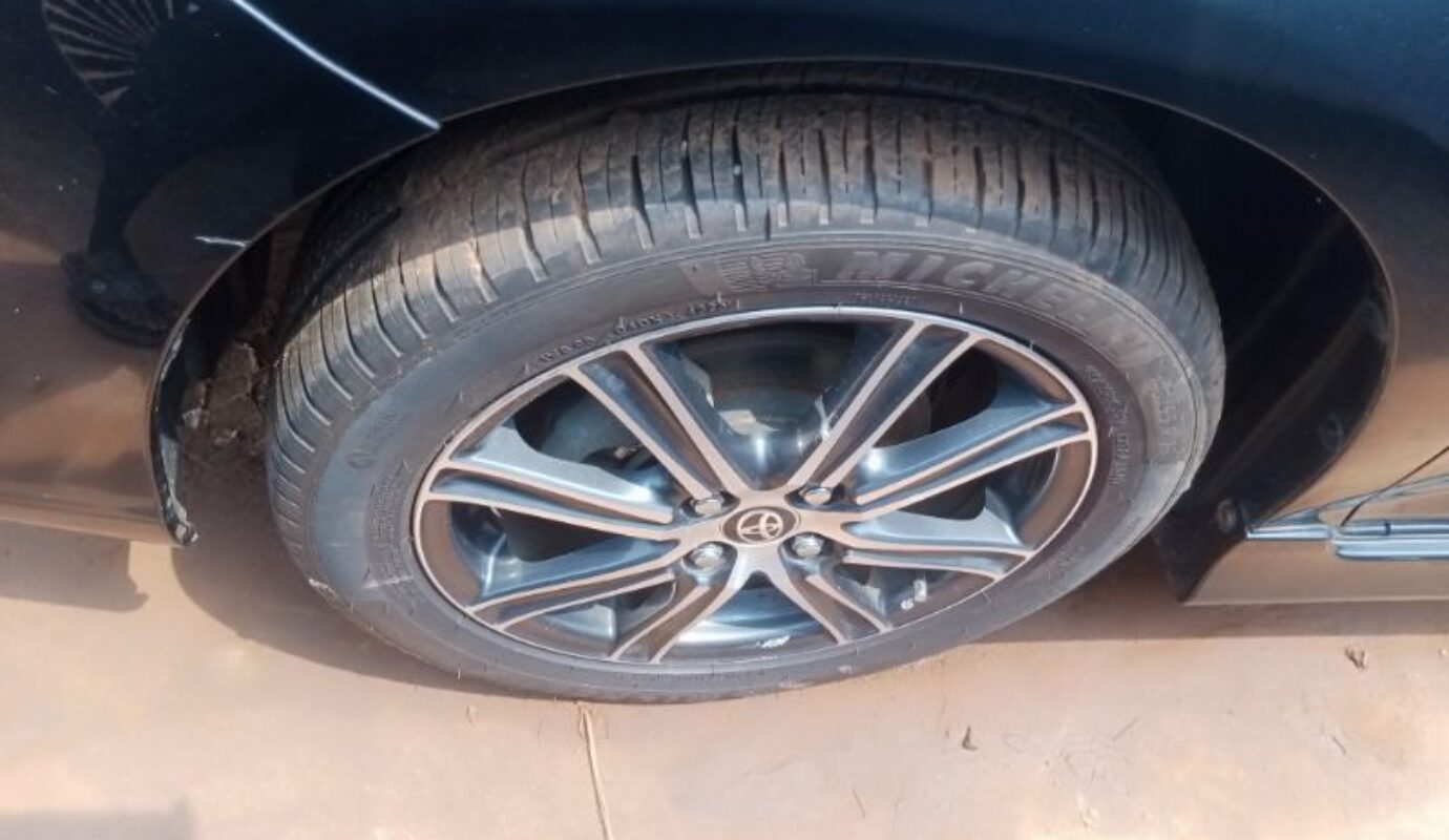 Toyota Fielder Hybrid