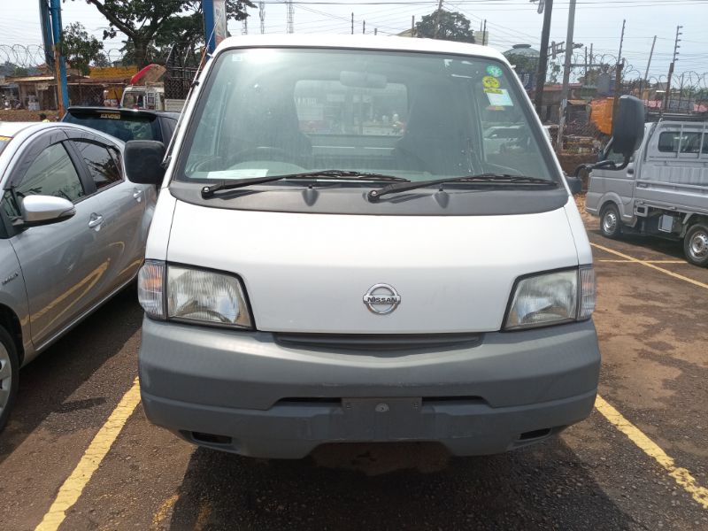 Nissan Venette